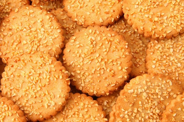 "Viktorija“ biscuits with almonds