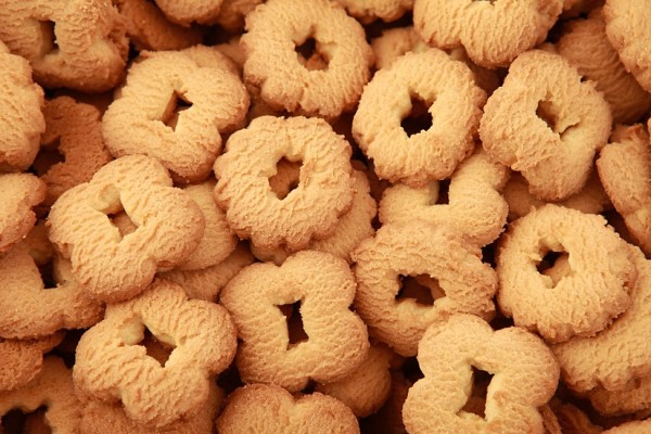 Sausainiai „Žiedeliai“ su vanilės aromatu